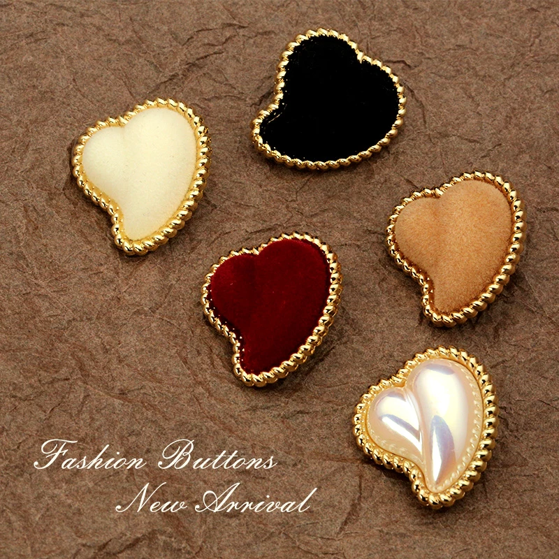 Cute Peach Heart Decorative Metal Sewing Buttons for Clothing Child Coat Button Female Sweater Cardigan Suit Windbreaker