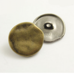 WYSE Sewing Shank Buttons Fashion Custom Logo Metal heteromorphic For Garment Accessories Overcoat Bags
